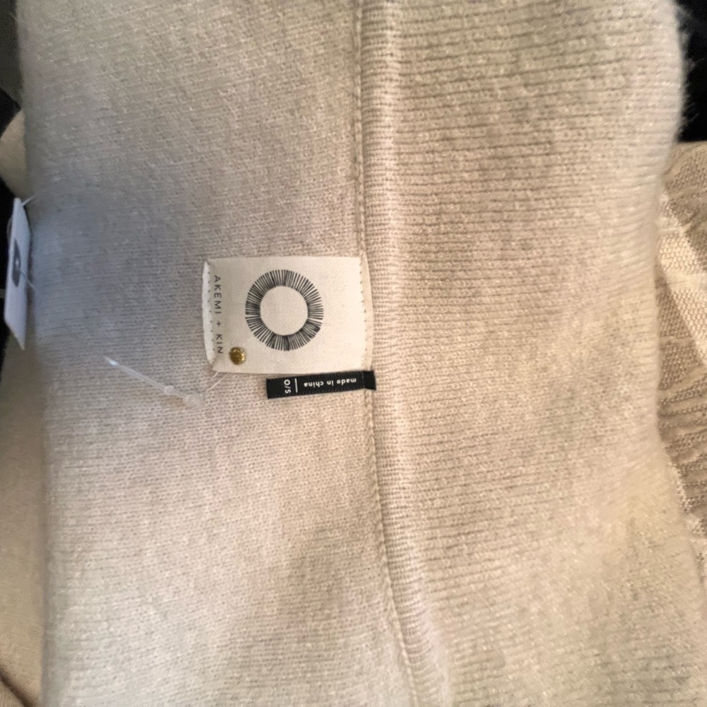 Akemi + Kin Wrap/Cardigan/Shawl - OS - Picture 7 of 8